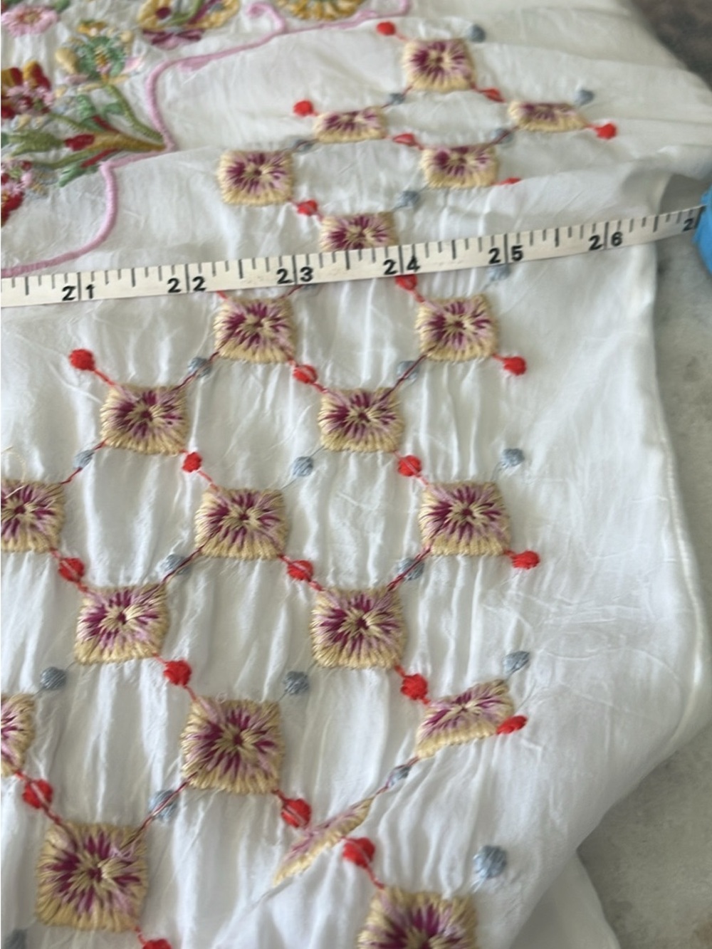 Johnny Was White sandra, Floral Multicolor Embroidered Tunic Sz L , shear white - Picture 9 of 11